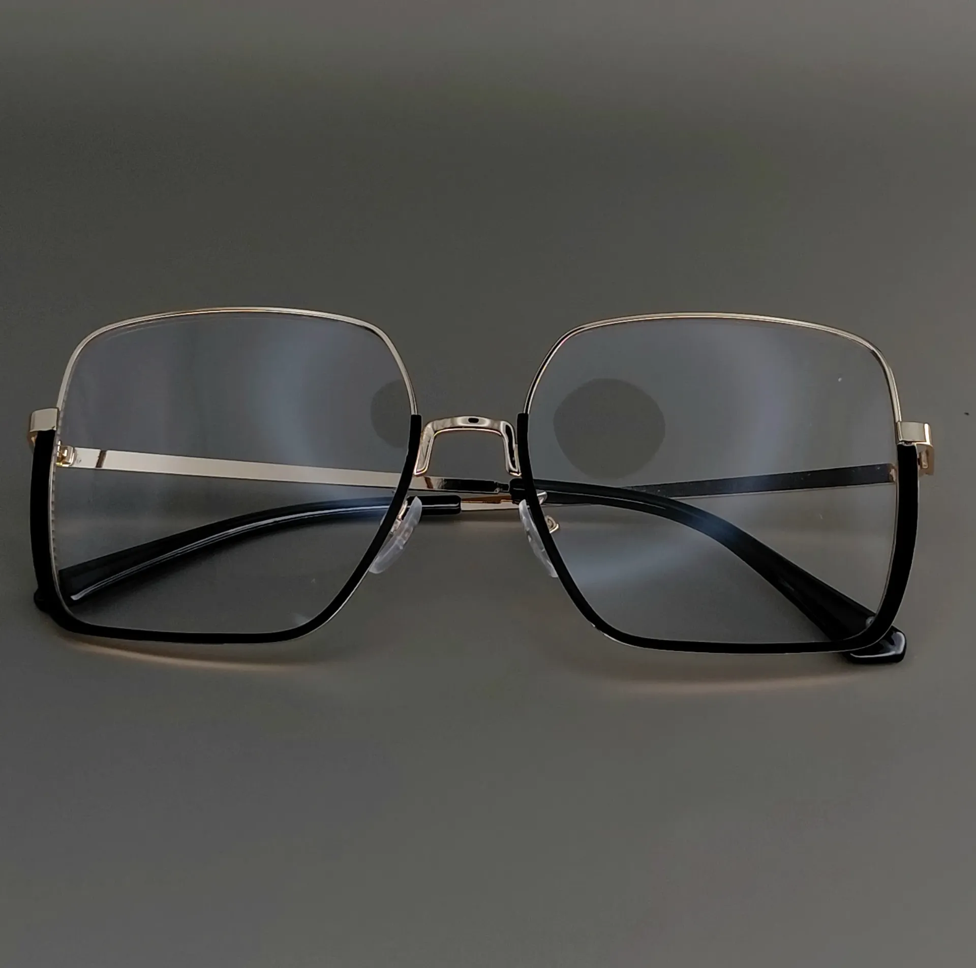 [ptc25no] Lunettes photochromiques PTC25 (Noir or)